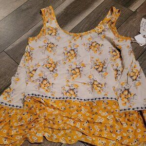 NWT - Ivy Jane - Cousin Earl tank top.  Size small.